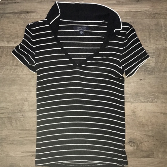 American Eagle Outfitters Tops - American Eagle shirt